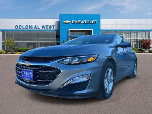 Used 2023 Chevrolet Malibu LS w/ Driver Confidence Package FWD image 3