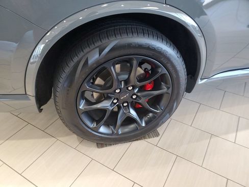 Used 2025 Dodge Durango SRT Hellcat w/ Trailer Tow Group IV AWD/4WD image 5