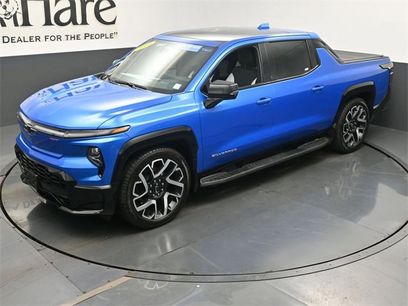 Certified 2025 Chevrolet Silverado EV RST w/ LPO, Utility Wall Package