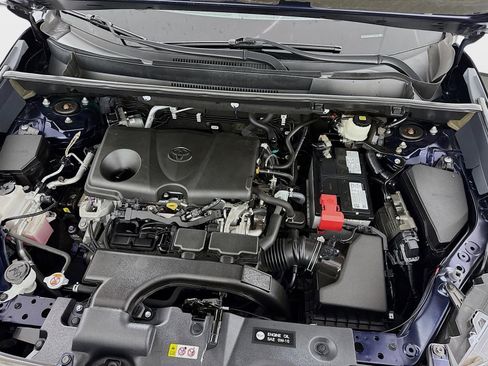 Used 2021 Toyota RAV4 XLE image 29