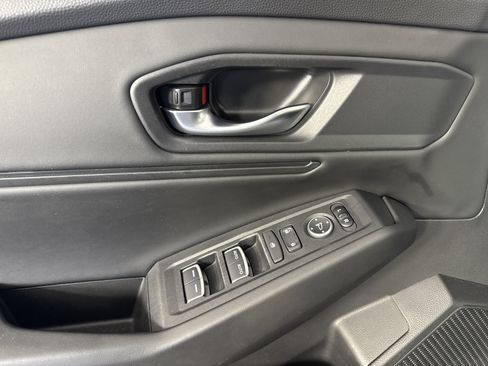 Used 2025 Honda Accord SE image 14