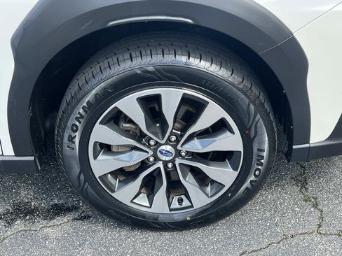 Used 2023 Subaru Outback Touring image 12