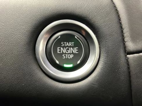 Used 2023 GMC Yukon XL Denali Ultimate AWD/4WD image 22