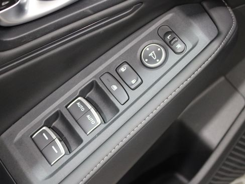 Used 2025 Honda Accord Sport image 6