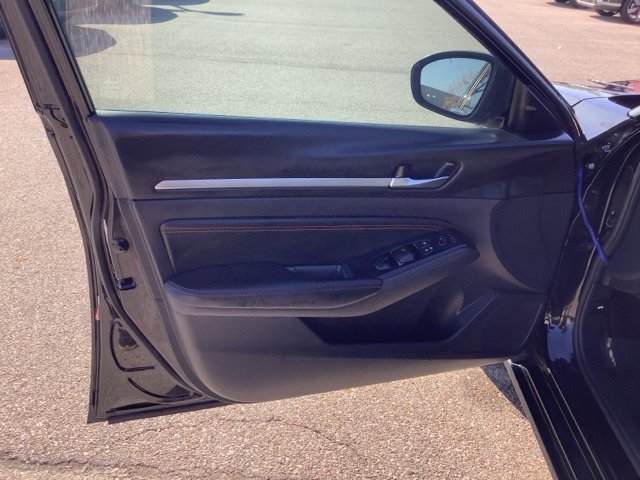 Used 2023 Nissan Altima 2.5 SR FWD image 10