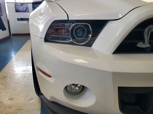 Used 2013 Ford Mustang Shelby GT500 RWD image 9