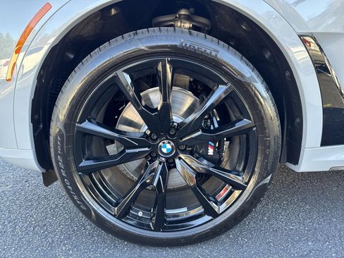 New 2026 BMW X7 xDrive40i w/ M Sport Package image 7