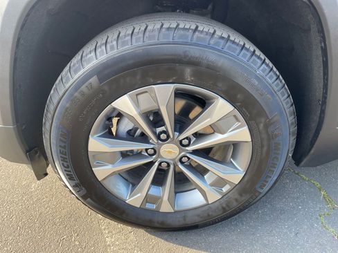 Used 2025 Chevrolet Equinox LT image 31