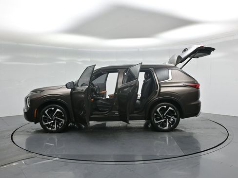 Used 2022 Mitsubishi Outlander SEL image 35