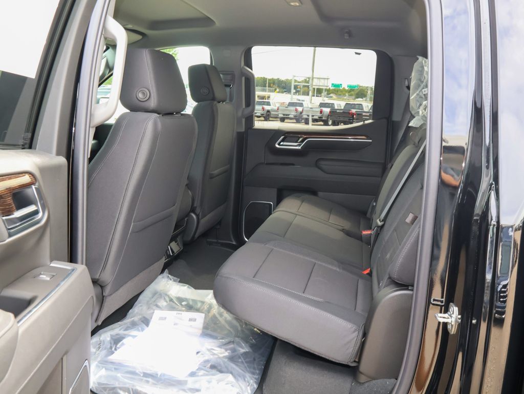 New 2026 GMC Sierra 1500 Elevation AWD/4WD image 9