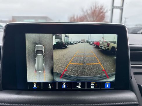 Used 2022 Chevrolet Tahoe LT w/ LT Signature Package image 39