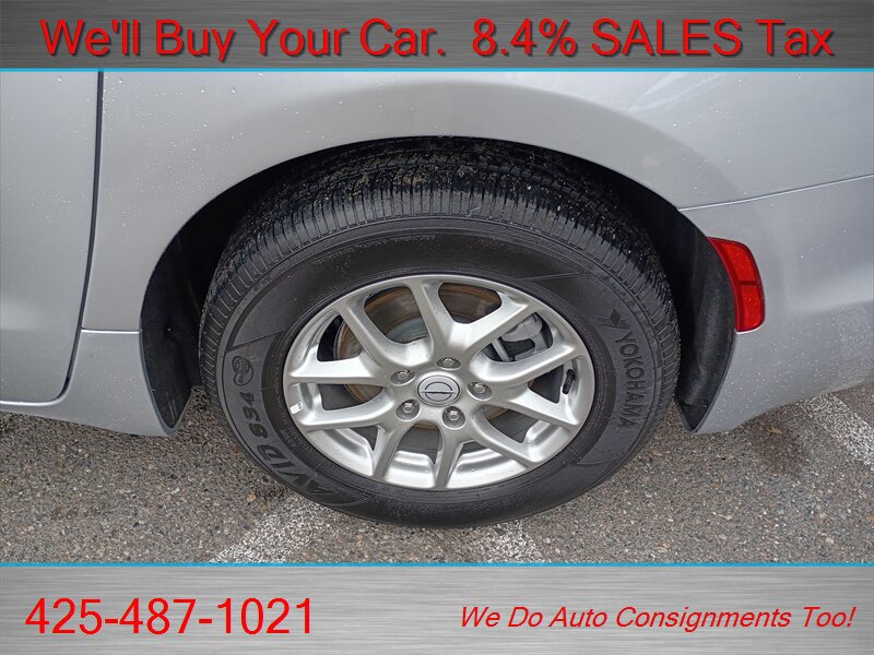 Used 2026 Chrysler Pacifica Select FWD image 38