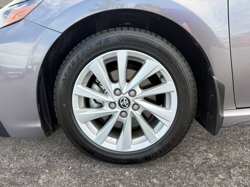 Used 2024 Toyota Camry SE FWD image 14