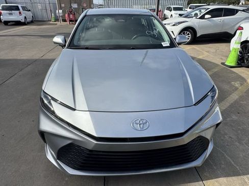 Used 2025 Toyota Camry LE FWD image 2