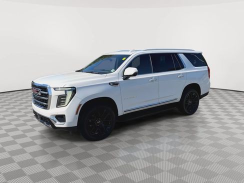 Used 2025 GMC Yukon Elevation w/ Technology Package AWD/4WD image 4