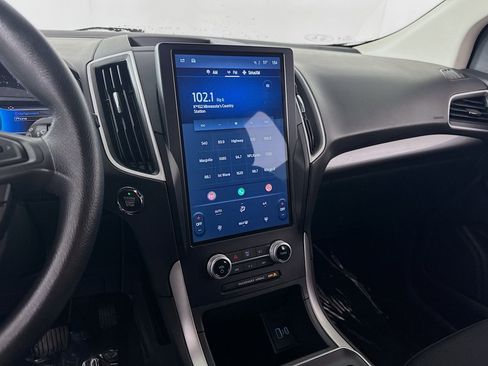 Used 2022 Ford Edge SE w/ Black Appearance Package image 15