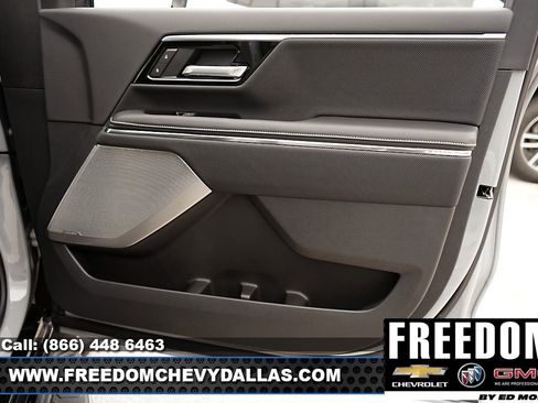 New 2025 GMC Sierra EV Denali image 39