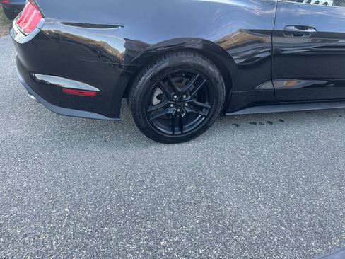 Used 2020 Ford Mustang Premium RWD image 40