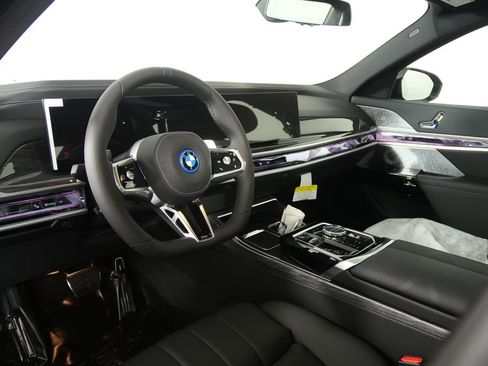 Used 2026 BMW 750e xDrive w/ Executive Package image 13