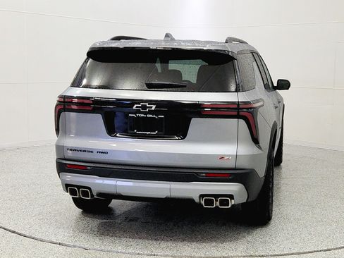 New 2026 Chevrolet Traverse Z71 w/ Driver Confidence Package image 6