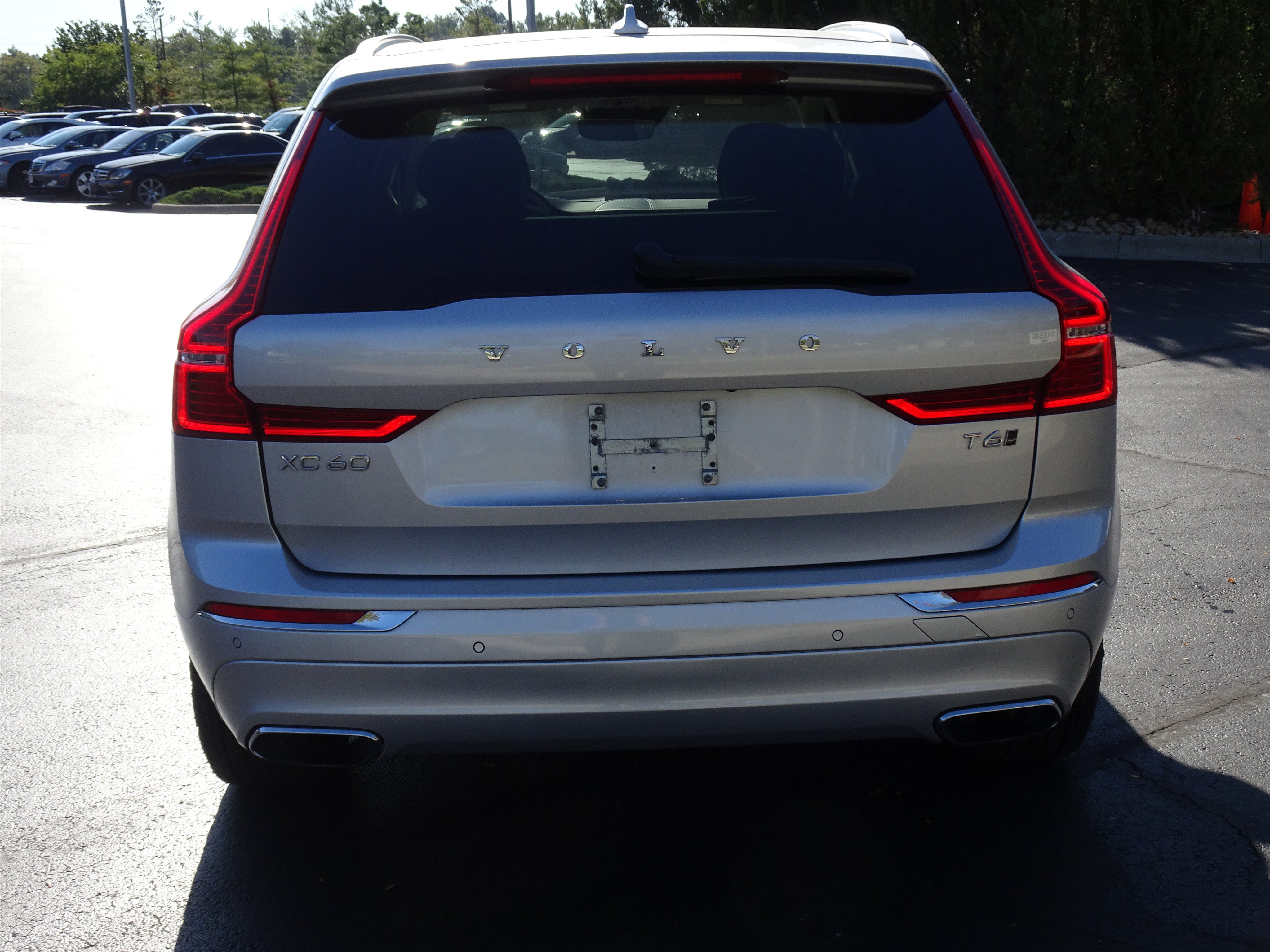 Used 2021 Volvo XC60 T6 Inscription AWD/4WD image 5