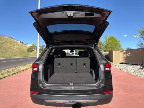 Used 2024 Chevrolet Equinox LT AWD/4WD image 24