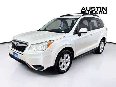 Used 2015 Subaru Forester 2.5i Premium w/ All-Weather Package AWD/4WD image 3
