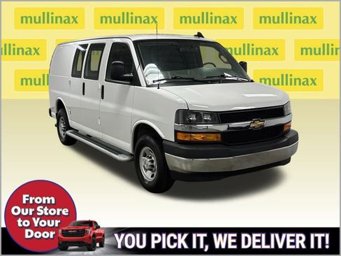 Used 2024 Chevrolet Express 2500 Work Van w/ Driver Convenience Package image 2