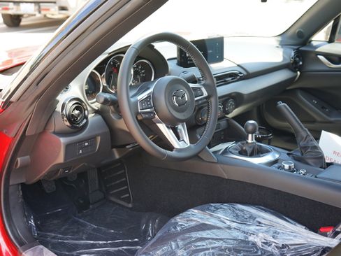 New 2026 MAZDA MX-5 Miata Sport w/ Interior Package RWD image 11