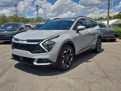 Certified 2024 Kia Sportage SX FWD image 4