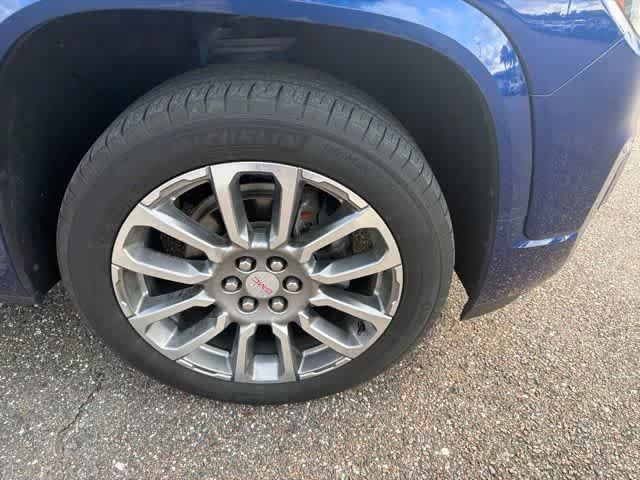 Used 2023 GMC Acadia Denali w/ Denali Technology Package FWD image 8