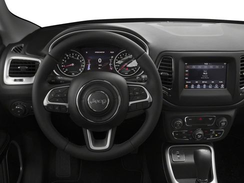 Used 2017 Jeep Compass Limited AWD/4WD image 4