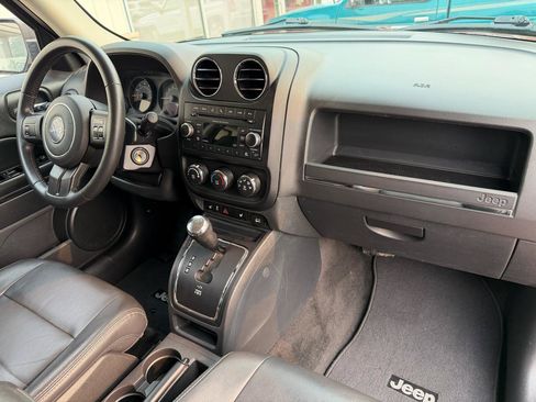 Used 2015 Jeep Patriot High Altitude AWD/4WD image 18