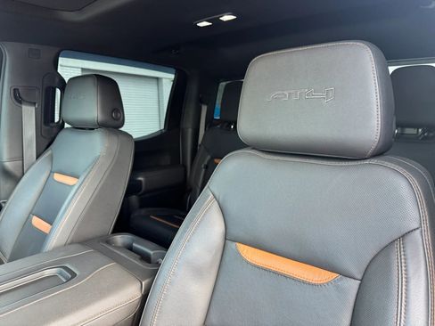 Used 2021 GMC Sierra 1500 AT4 w/ AT4 Premium Package AWD/4WD image 17