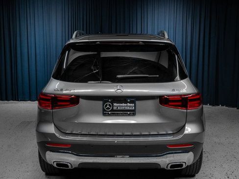 New 2026 Mercedes-Benz GLB 250 4MATIC image 8