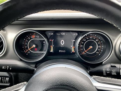 Used 2018 Jeep Wrangler Unlimited Sahara AWD/4WD image 23