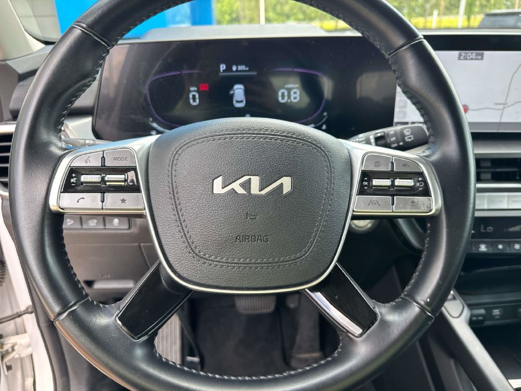 Used 2025 Kia Telluride S FWD image 27