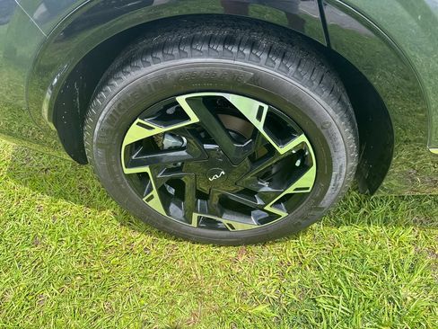 Certified 2024 Kia Sportage SX FWD image 17