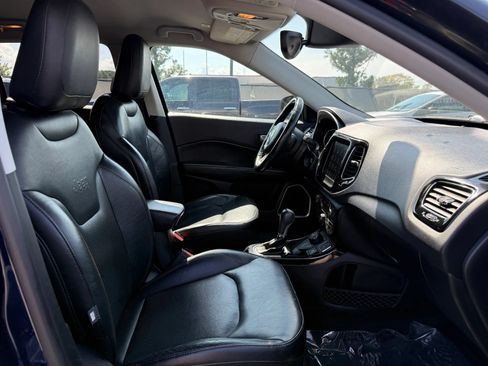 Used 2018 Jeep Compass Limited AWD/4WD image 18