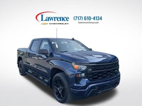 Used 2023 Chevrolet Silverado 1500 Custom AWD/4WD image 1