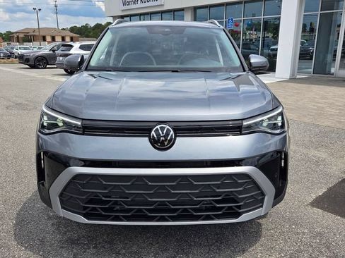 New 2026 Volkswagen Taos SE AWD/4WD image 2