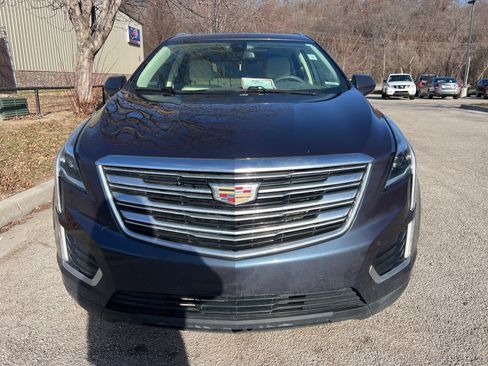 Used 2019 Cadillac XT5 Luxury image 2