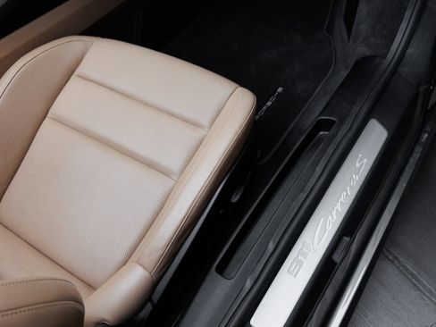 Certified 2020 Porsche 911 Carrera S RWD image 37