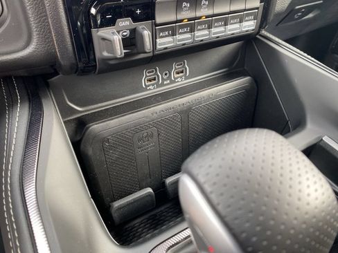 Used 2025 RAM 1500 RHO AWD/4WD image 30