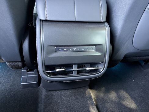 New 2025 Lincoln Nautilus Premier w/ Jet Appearance Package image 28