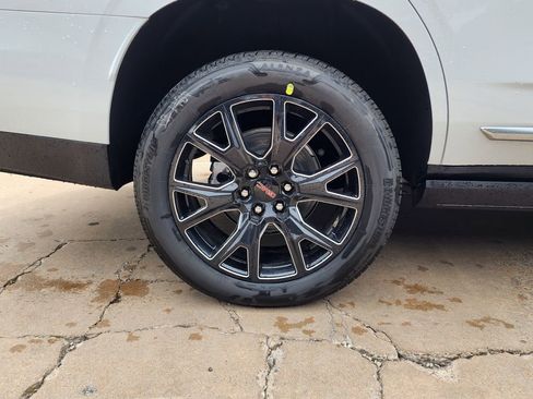New 2026 GMC Yukon Denali AWD/4WD image 64