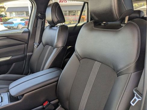 Used 2025 MAZDA CX-50 AWD 2.5 S w/ Premium Package image 13