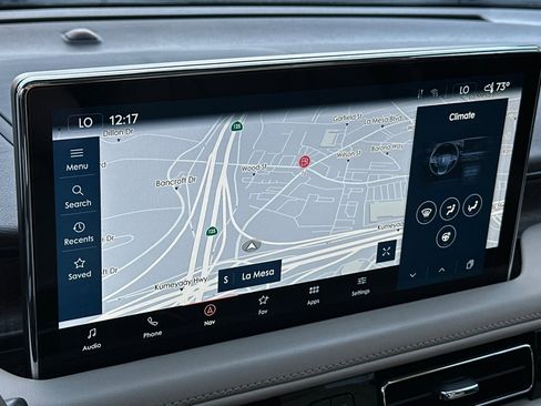 Certified 2021 Lincoln Nautilus Reserve image 18