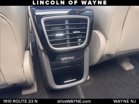 Certified 2022 Lincoln Nautilus Reserve AWD/4WD image 24