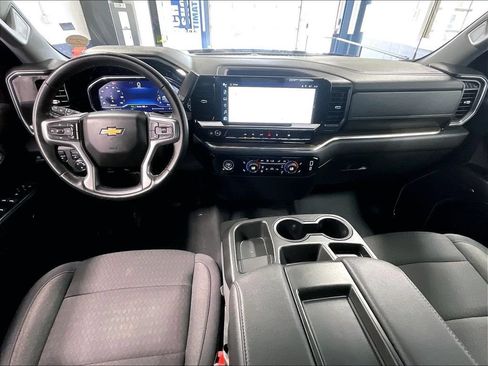 Used 2024 Chevrolet Silverado 1500 LT AWD/4WD image 21